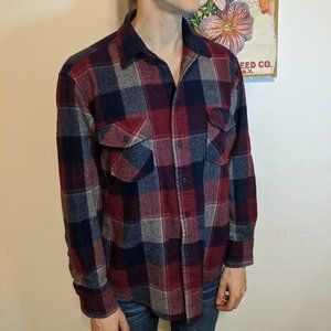 Van Heusen Purple/Blue Plaid Wool Flannel - Size L